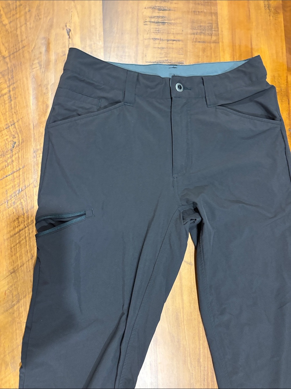 Patagonia Dark Brown Men's Cargo Pants with Zip Pocket - Picture 2 of 5